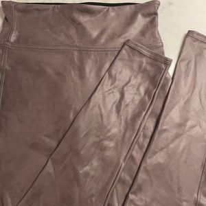 Spanx mocha leggings.